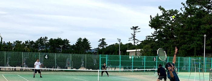 服部緑地テニスコート is one of Tennis Court in Osaka.