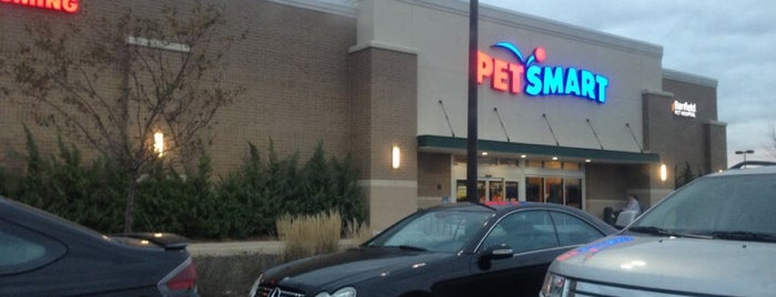 PetSmart is one of Angie'nin Beğendiği Mekanlar.