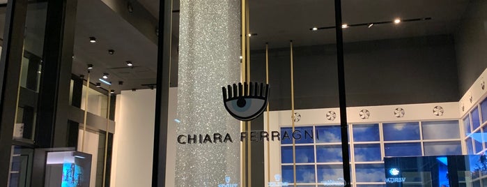 Chiara Ferragni is one of Milan 🌸.