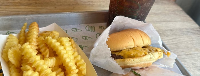 Shake Shack is one of Lunch: DC 🍲.