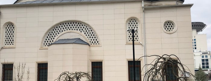 Bağlarbaşı Cahide Paşa Camii is one of 🖤🤍🦅'ın Beğendiği Mekanlar.