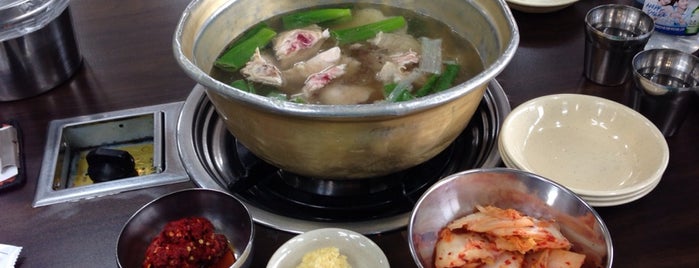 진원조보신닭한마리 is one of Martin D. 님이 좋아한 장소.