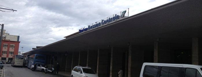 Stazione Messina Centrale is one of I servizi in stazione.