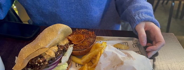 Gordon Ramsay Street Burger is one of London - Restaurants and cafes.