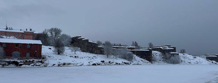 Suomenlinna-museo is one of Museot, museums.