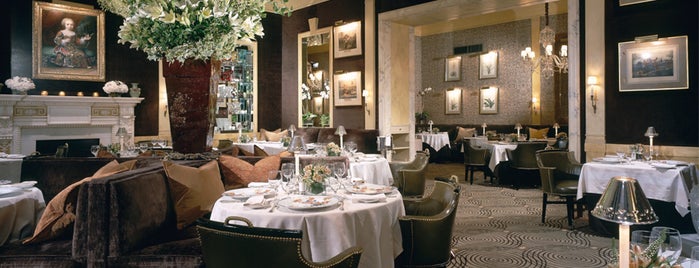 The Carlyle is one of Lugares favoritos de Vincent.
