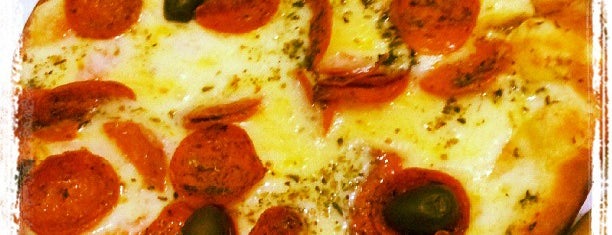 Delluccio Pizza Bar is one of Pizza.