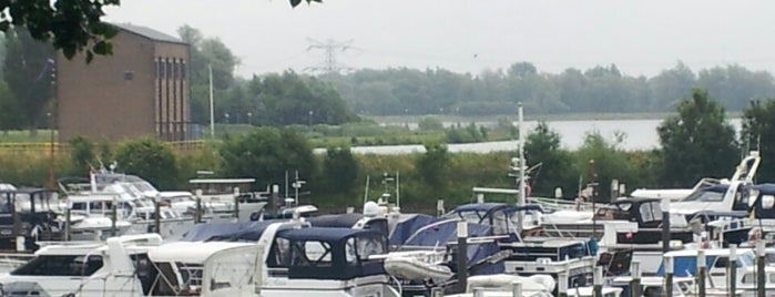 Jachthaven Westergoot is one of Dordrecht Watersportstad!.