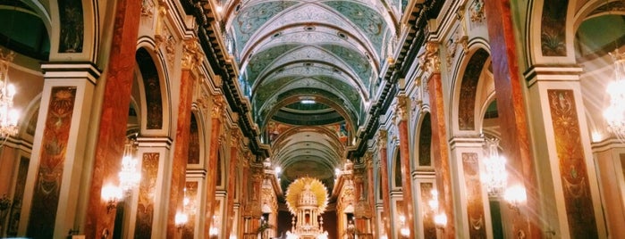 Catedral Basilíca de Salta is one of สถานที่ที่ Silvina ถูกใจ.