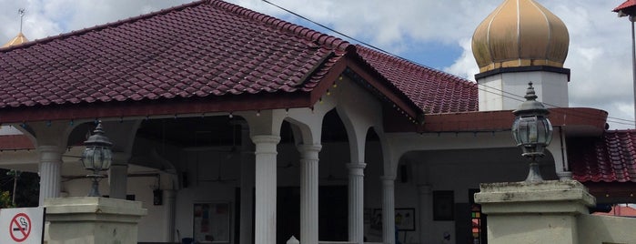 Masjid Padang Tanjung is one of Baitullah : Masjid & Surau.