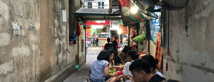 Bánh Gối Hòe Nhai is one of flavor of the food in HN.