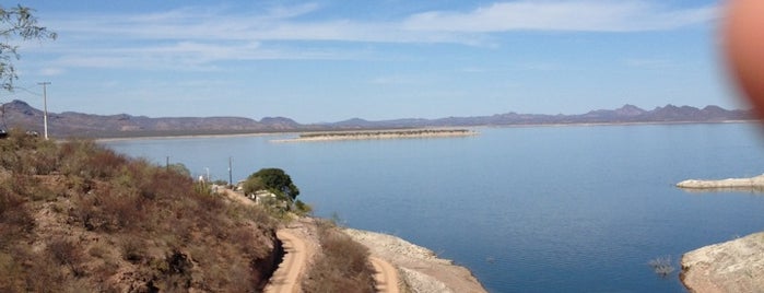 Presa Oviachic is one of Lugares favoritos de Sheirly.