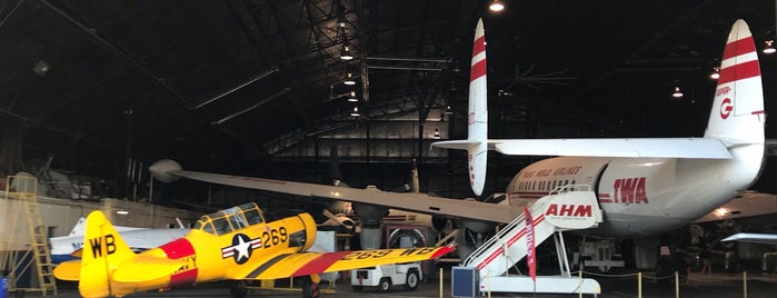 Airline History Museum is one of Orte, die Local Ruckus KC gefallen.