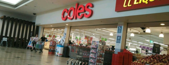 Coles is one of สถานที่ที่ Darren ถูกใจ.