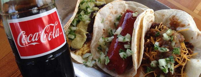 Tyson's Tacos is one of Samantha's Saved Places.