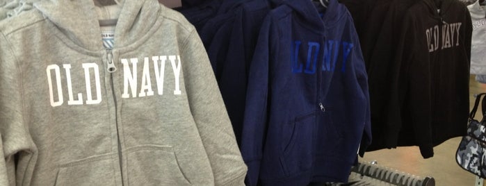 Old Navy Outlet is one of Locais curtidos por Kyra.