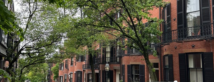 Louisburg Square is one of Simster in Boston.
