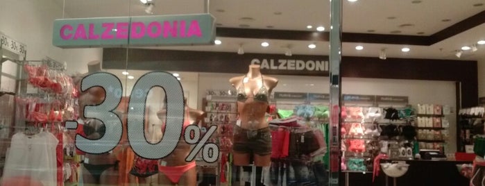 Calzedonia is one of Lieux qui ont plu à Ester.