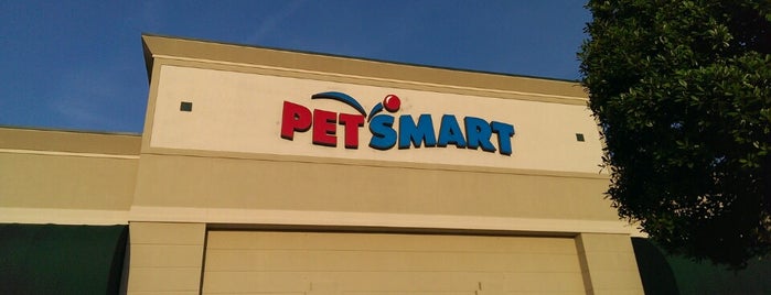 PetSmart is one of Latonia : понравившиеся места.