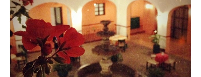 Hotel Amealco is one of Lugares favoritos de Daniel.