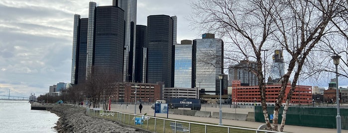 City of Detroit is one of North American cities.