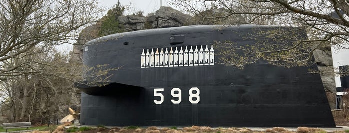 Submarine Force Library & Museum is one of Connecticut.