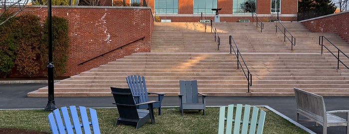 Bentley University is one of Chapters and Colonies of Alpha Sigma Phi.