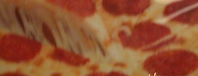 Little Caesars Pizza is one of Posti che sono piaciuti a Ryan.