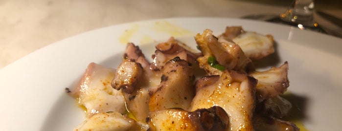 Restaurante 31 da Armada is one of restaurantes.