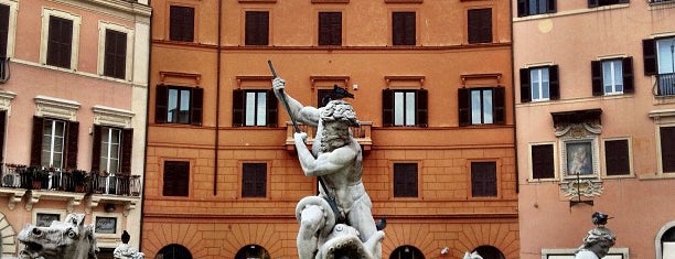 ナヴォーナ広場 is one of Rome.