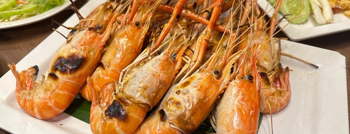 Somboon Seafood is one of Piccololas: сохраненные места.