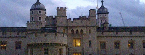 Tower of London is one of To go in London.