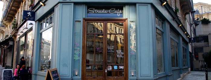 Strada Café is one of Paris: Ooh La La.