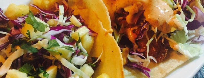 Red Star Taco Bar is one of Lugares favoritos de hello_emily.