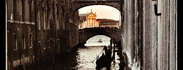 Ponte della Canonica is one of Venezia..