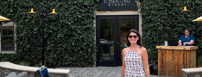 Cosentino Winery is one of Napa / Sonoma Wineries I've been to.