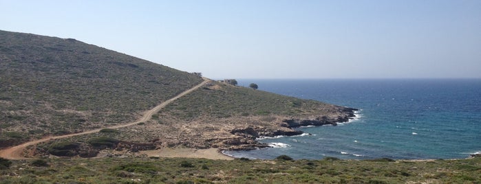 Palakato beach is one of Locais curtidos por Eftychia.