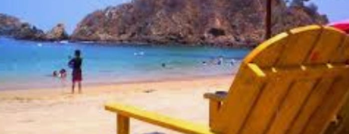 Playa Panteón is one of Top 10 favorites places in Huatulco.