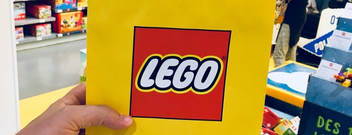 Lego® Store is one of Les choses à faire au moins une fois à Paris.
