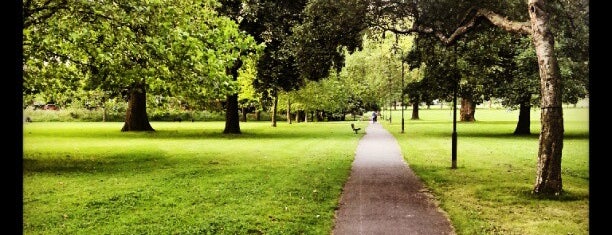 North Millfields Park is one of Posti che sono piaciuti a James.
