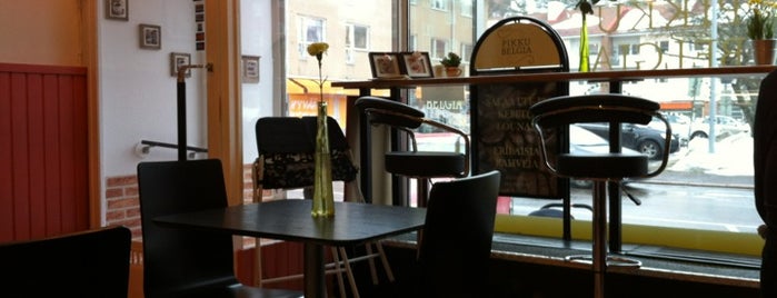 Café Pikku Belgia is one of Tempat yang Disimpan Arto.