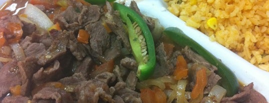 El Huarache Veloz is one of Mexican Food for a Mexican.