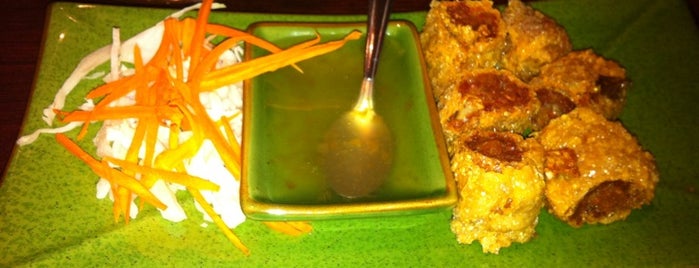 Chabaa Thai Cuisine is one of สถานที่ที่บันทึกไว้ของ Ross.