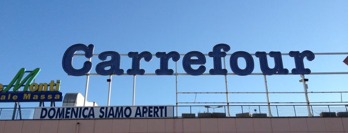 Carrefour is one of Orte, die Jordana gefallen.