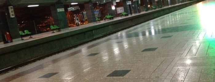Karaj Metro Station is one of Tehran Metro Line 5 | خط 5 مترو تهران.