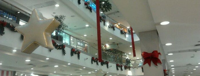 Mall Plaza Alameda is one of Shopping en Stgo..