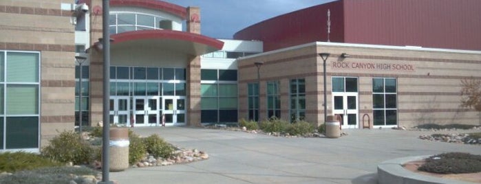Rock Canyon High School is one of Lugares favoritos de Tom.