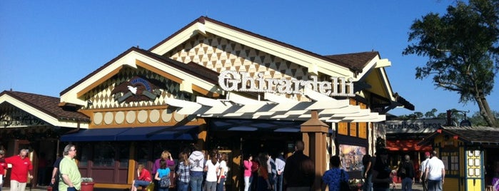 Boutique de crème glacée et de chocolat Ghirardelli is one of Disney 2010.