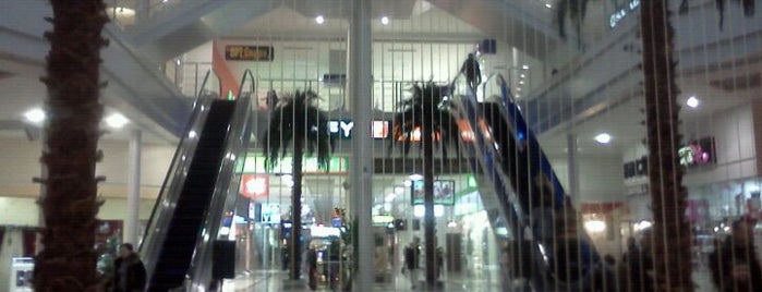 Megamall is one of Lugares favoritos de Andrii.