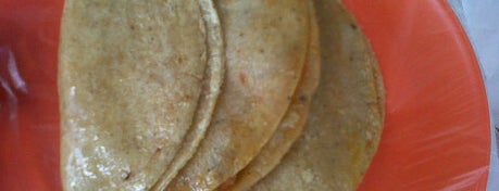 Tacos de Canasta is one of Locais salvos de Yaz.